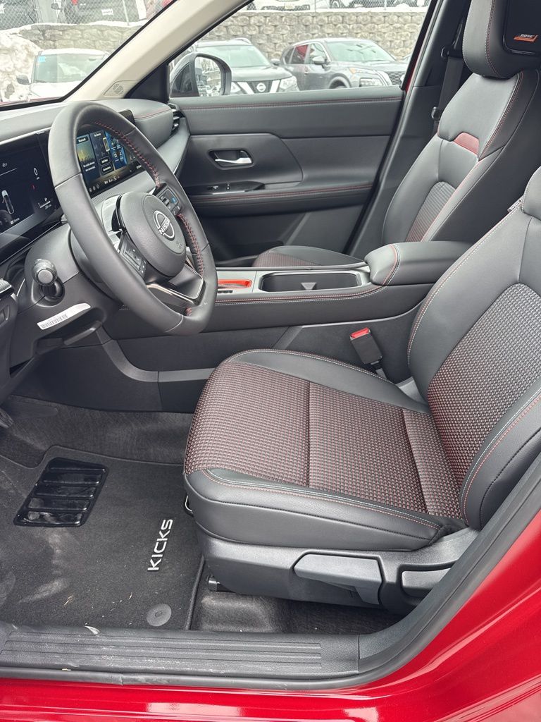 2026 Nissan KICKS SR AWD - Photo 9