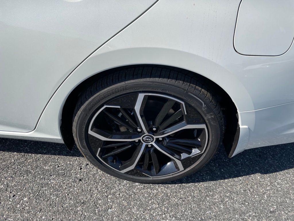 2025 Nissan Altima SR - Photo 7