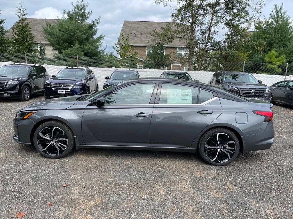 New 2026 Nissan Altima SR Sedan