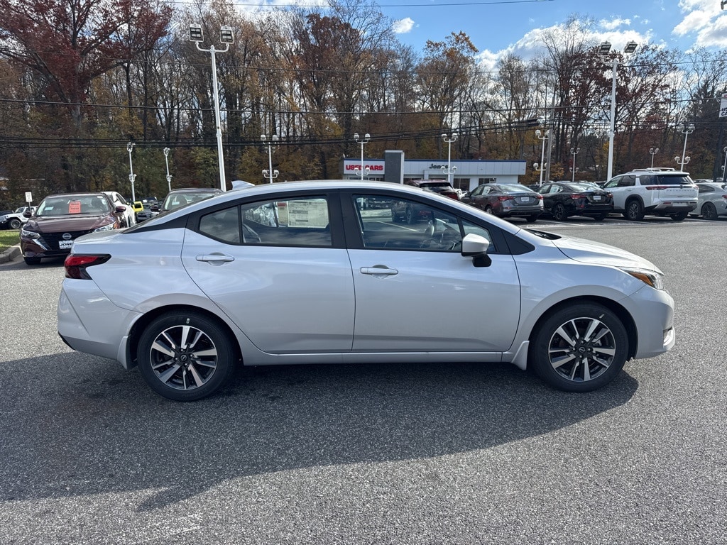 New 2025 Nissan Versa 1.6 SV Sedan