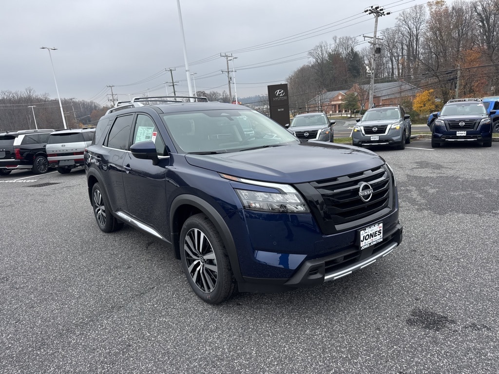 New 2025 Nissan Pathfinder Platinum SUV