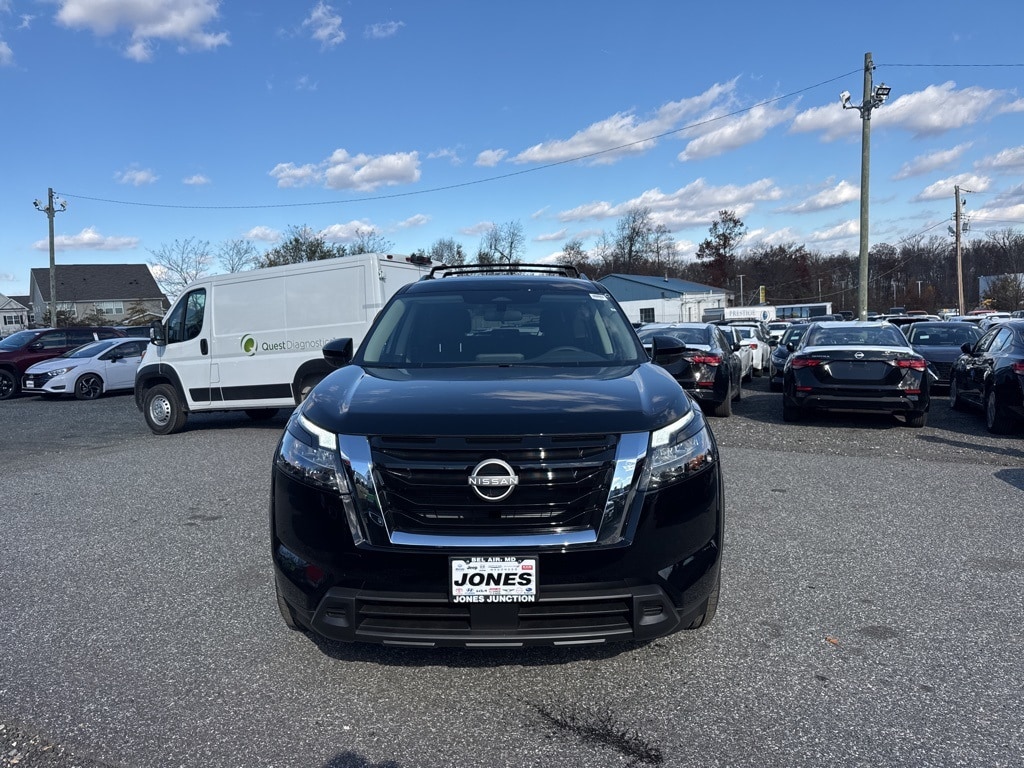 New 2025 Nissan Pathfinder SV SUV