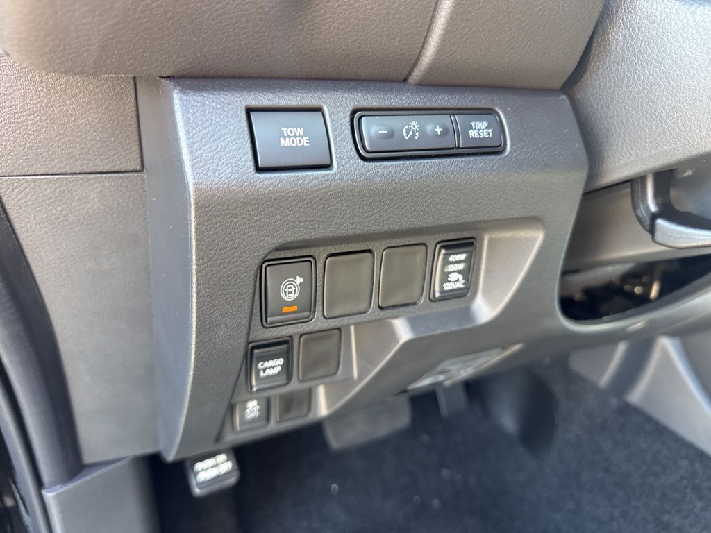 2026 Nissan Frontier SV - Photo 11
