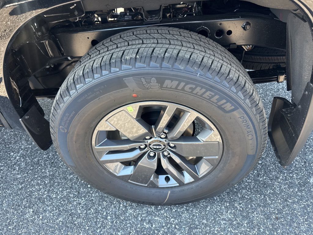 2026 Nissan Frontier SV - Photo 17