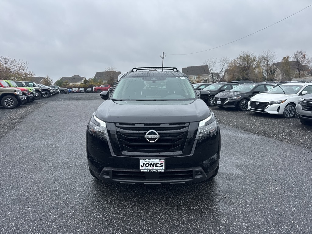 New 2025 Nissan Pathfinder SV SUV