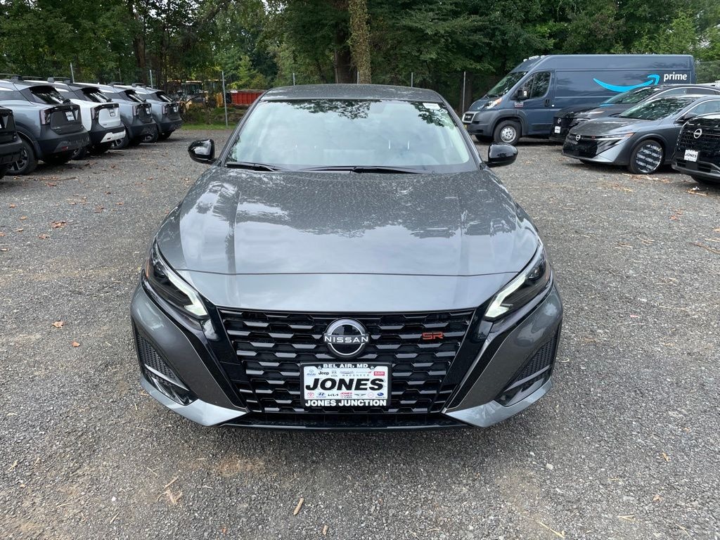 New 2026 Nissan Altima SR Sedan