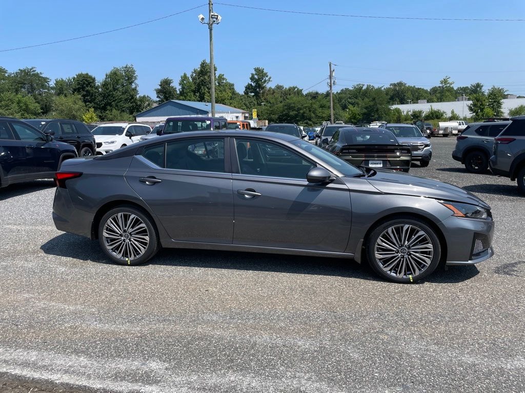 New 2026 Nissan Altima SV Sedan