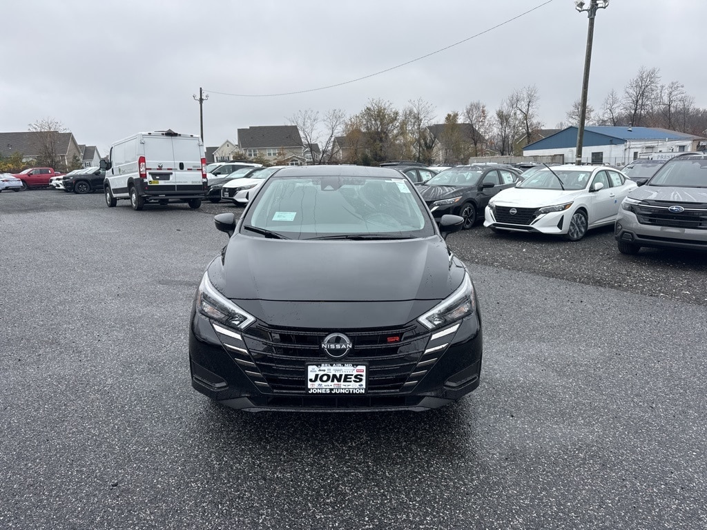New 2025 Nissan Versa 1.6 SR Sedan