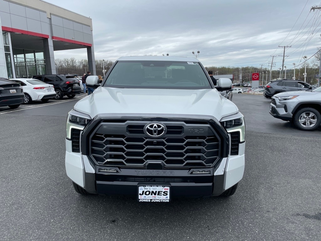 New 2025 Toyota Tundra i-FORCE MAX Platinum PLATINUM CREWMAX 5.5