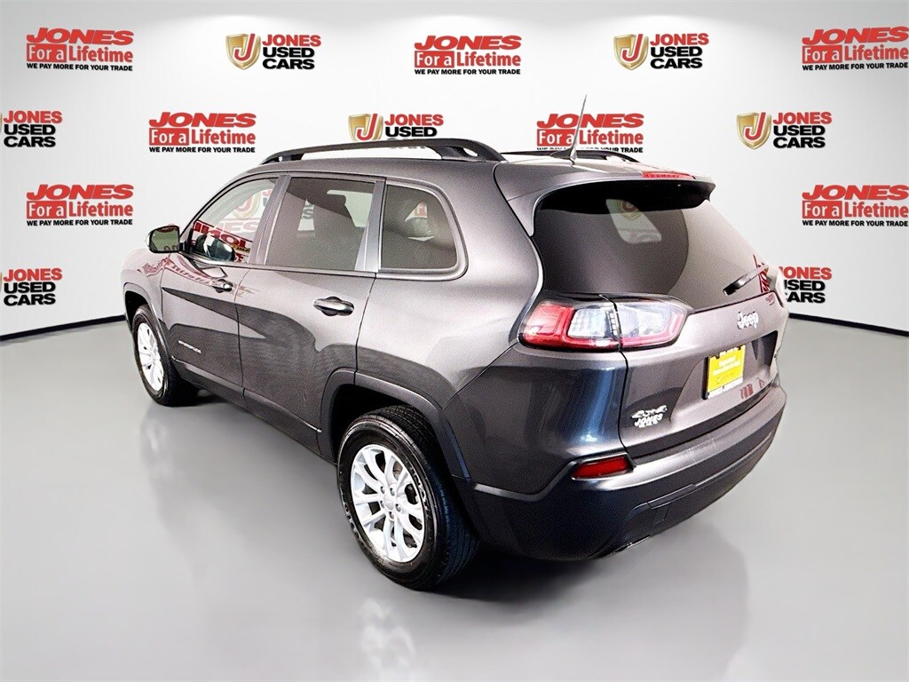 2022 Jeep Cherokee Latitude Lux photo 2