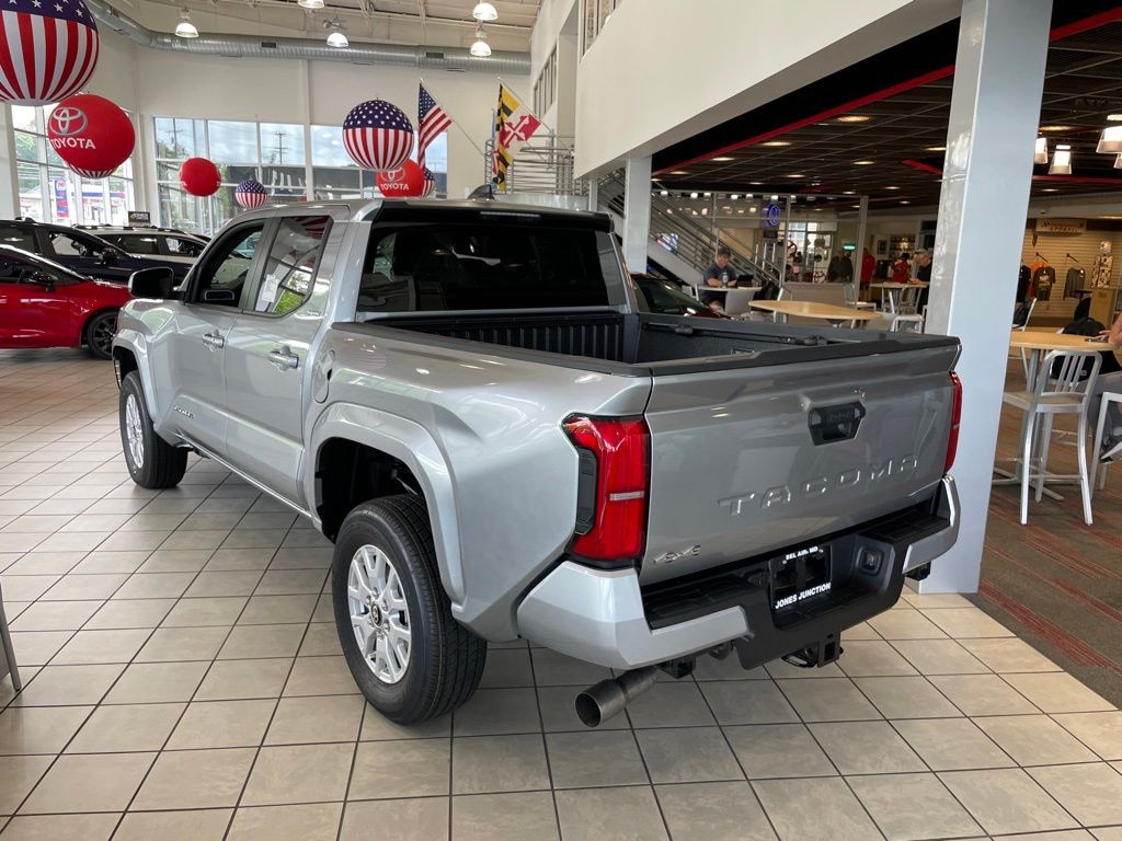 New 2026 Toyota Tacoma SR5 4X4 DOUBLE CAB