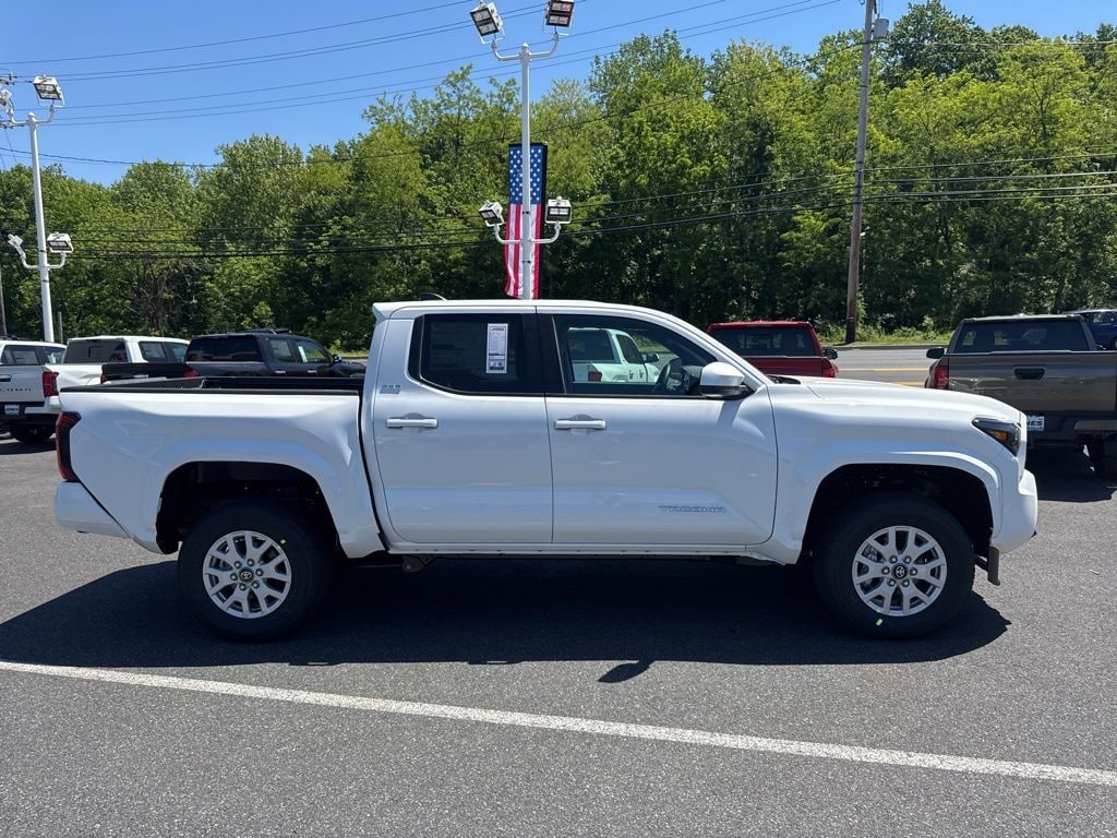 New 2026 Toyota Tacoma SR5 4X2 DOUBLE CAB
