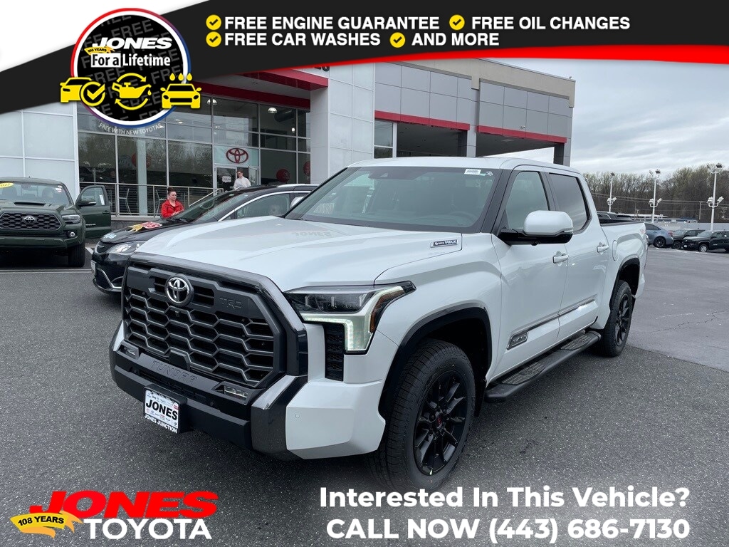 New 2025 Toyota Tundra i-FORCE MAX Platinum PLATINUM CREWMAX 5.5