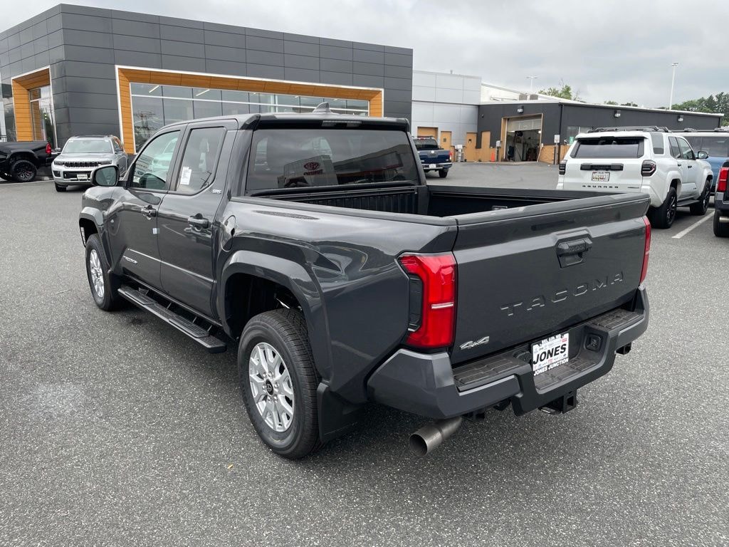 New 2026 Toyota Tacoma SR5 4X4 DOUBLE CAB