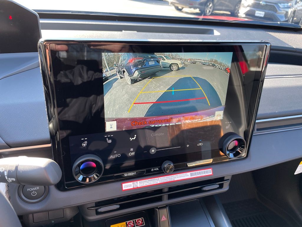 2026 Toyota bZ XLE - Photo 13