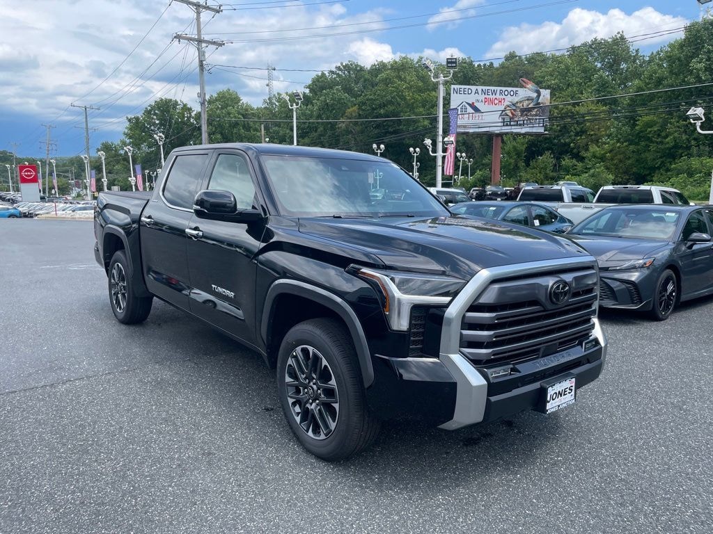 New 2026 Toyota Tundra Limited LIMITED CREWMAX 5.5