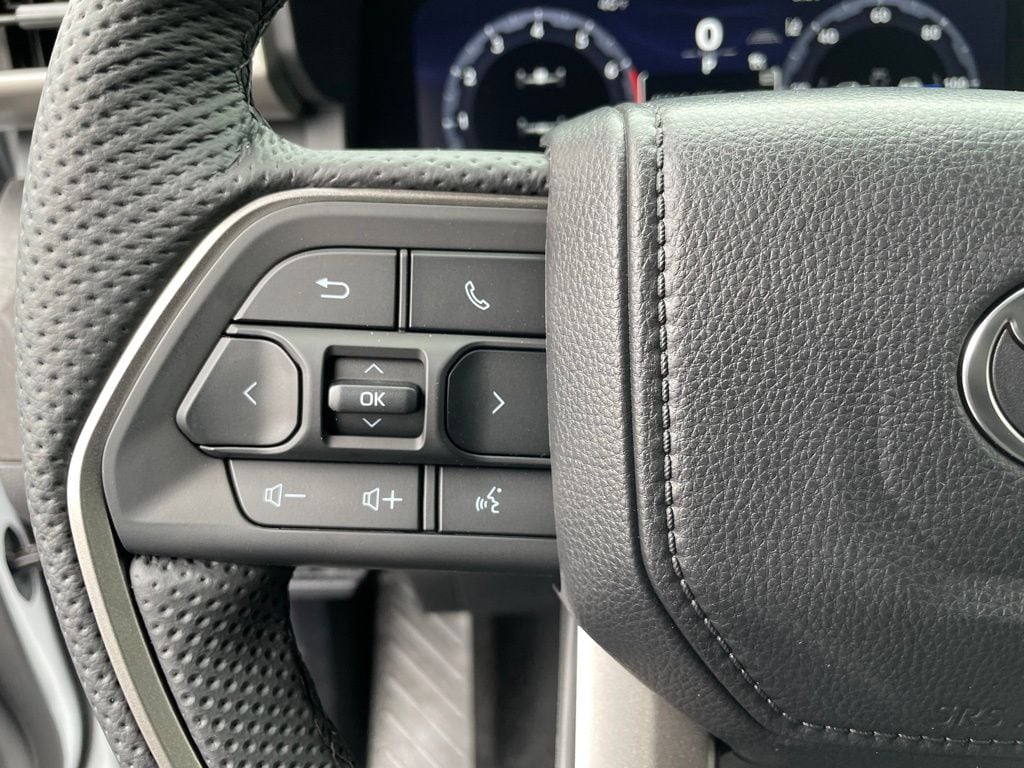 2026 Toyota Tacoma Limited - Photo 19