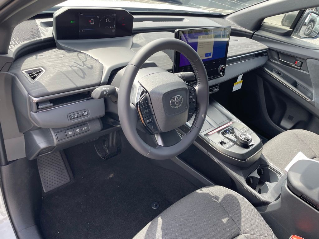 2026 Toyota C-HR SE - Photo 9