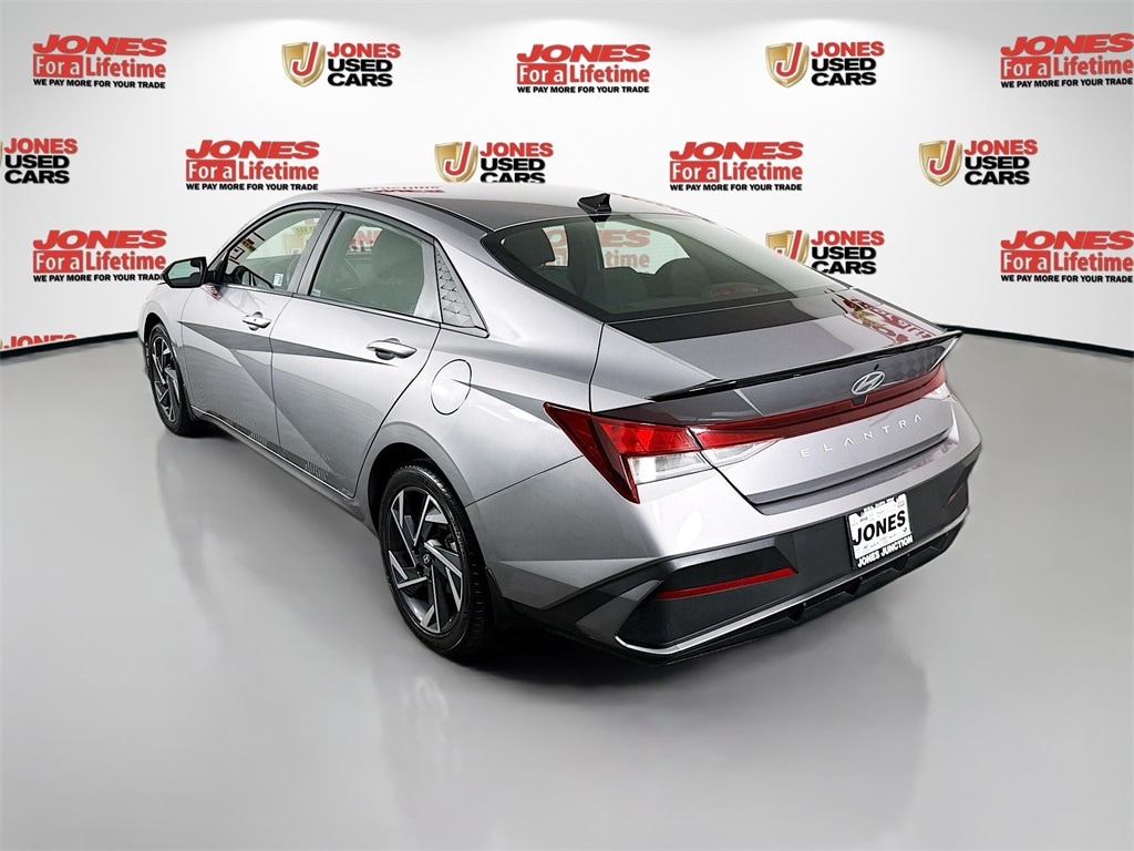 Used 2025 Hyundai Elantra SEL Sport Sedan