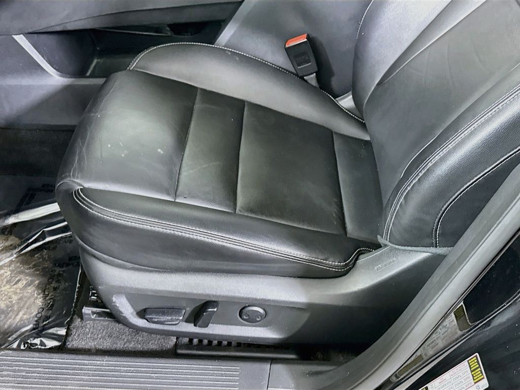2024 Nissan Rogue SL - Photo 25