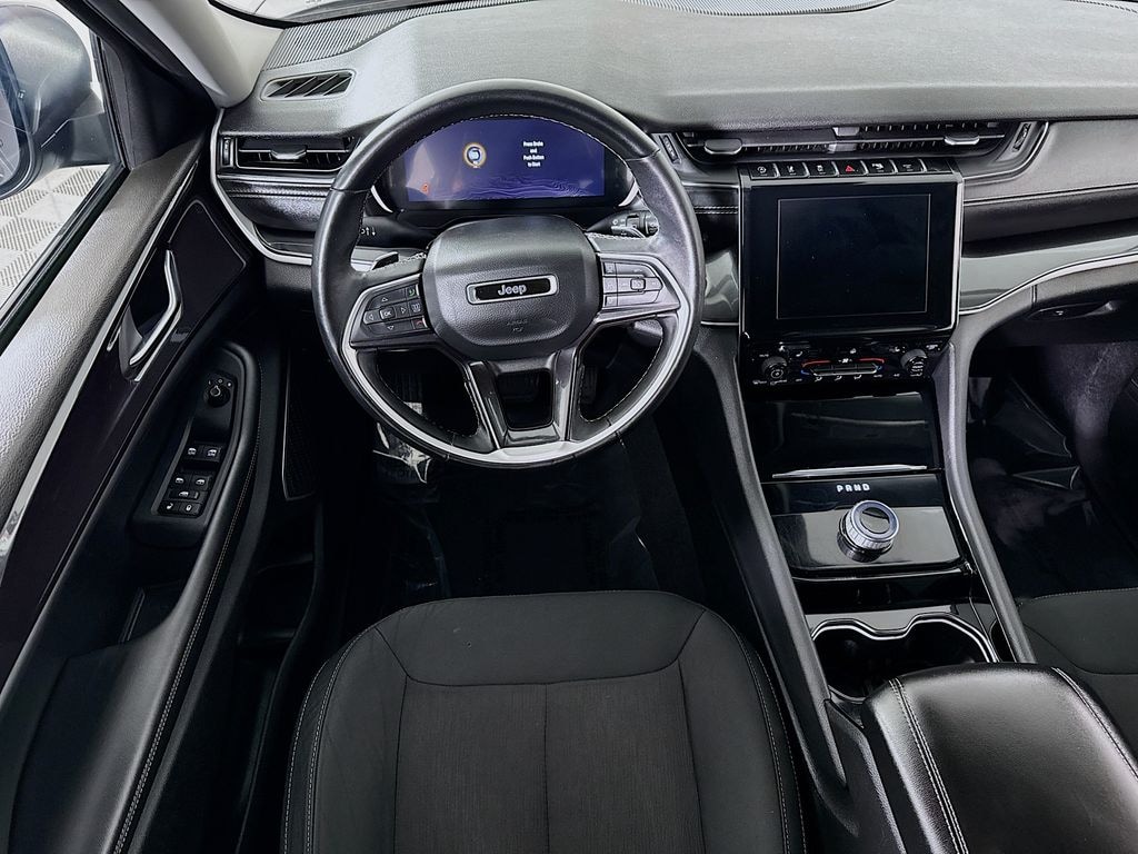 Used 2022 Jeep New Grand Cherokee Laredo SUV