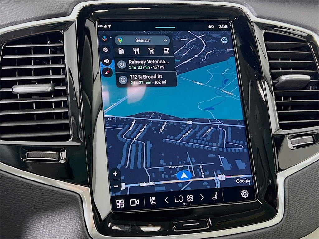 2025 Volvo XC90 Plus photo 4