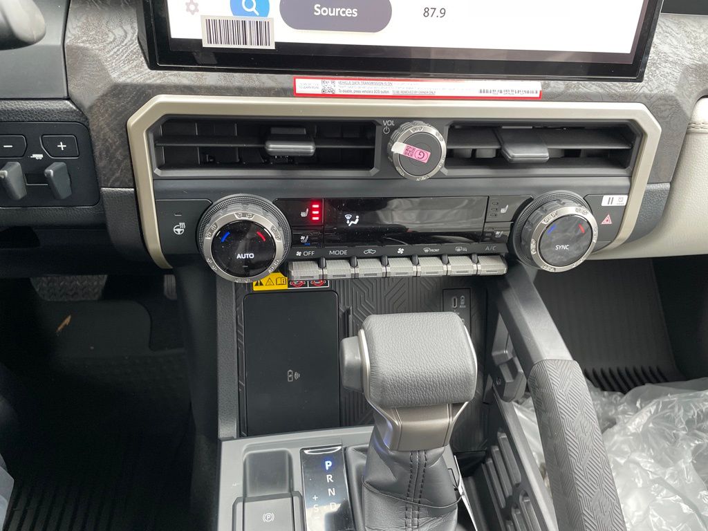 2026 Toyota Tacoma Limited - Photo 12