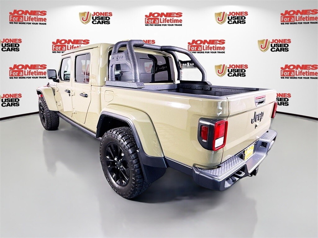 2025 Jeep Gladiator Sport photo 2
