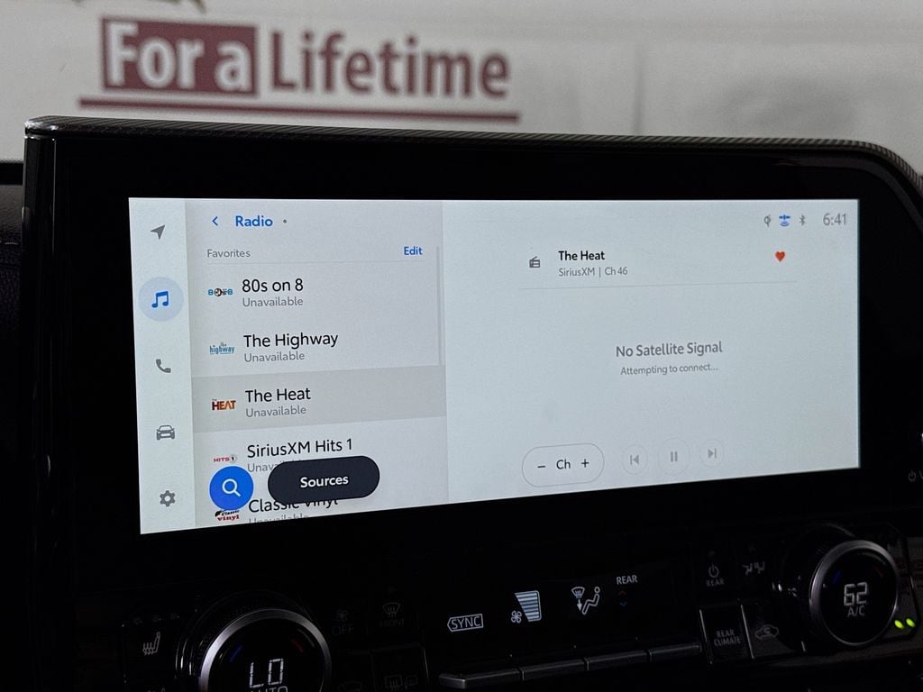 2026 Toyota Highlander Platinum - Photo 8
