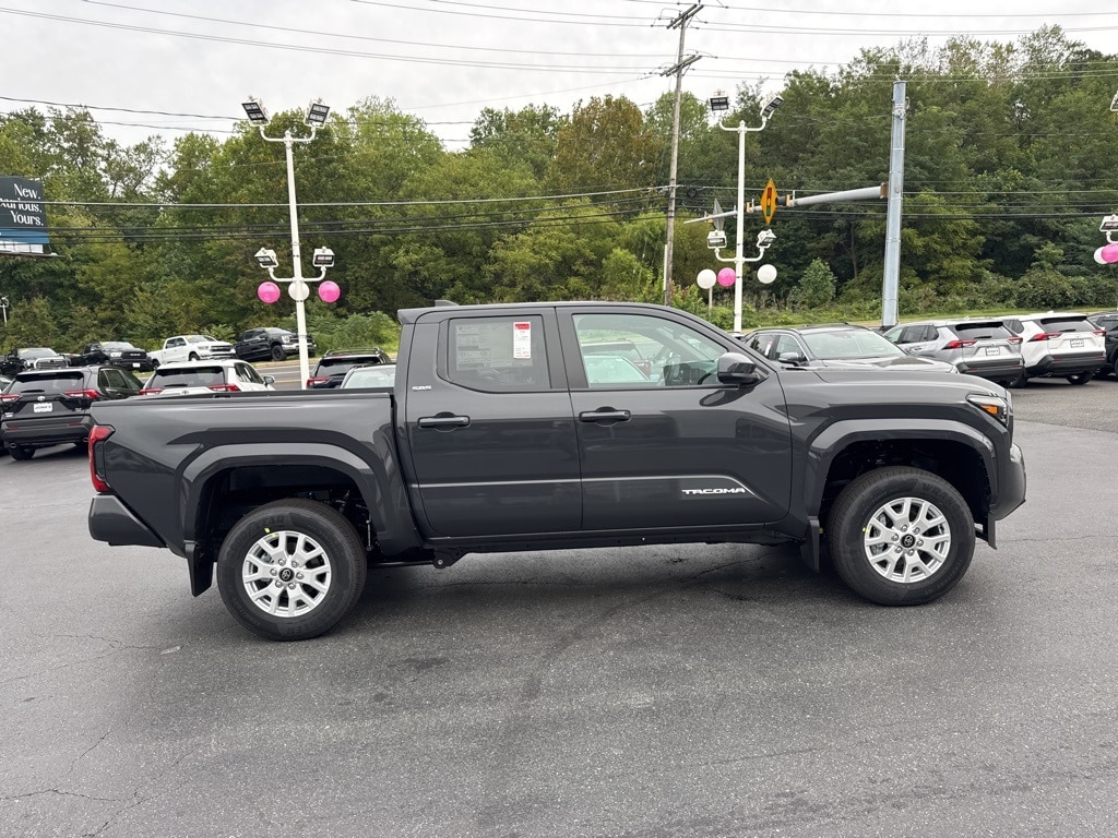New 2025 Toyota Tacoma SR5 4X4 DOUBLE CAB