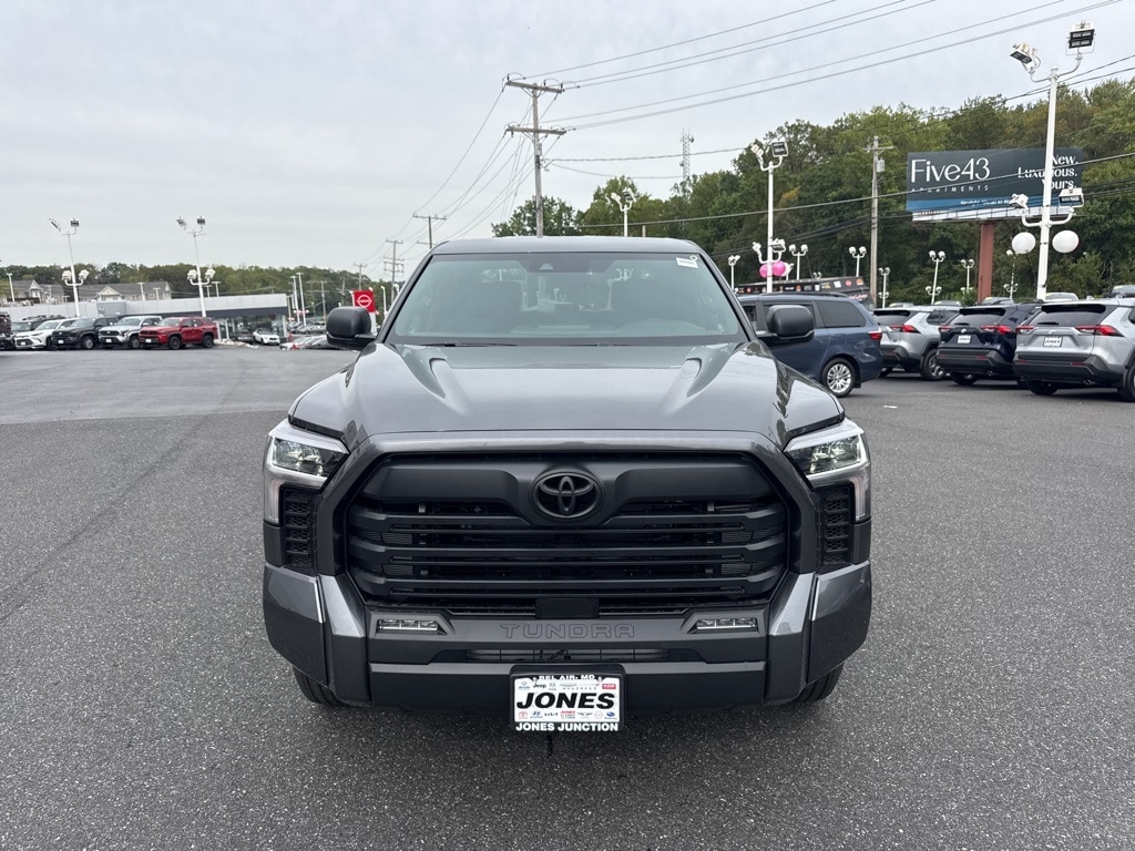 New 2026 Toyota Tundra SR5 SR5 CREWMAX 5.5