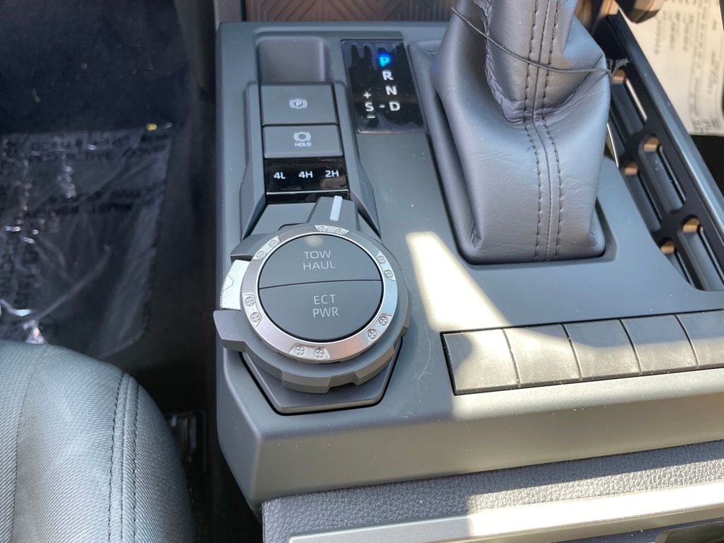 2026 Toyota Tacoma SR5 - Photo 15