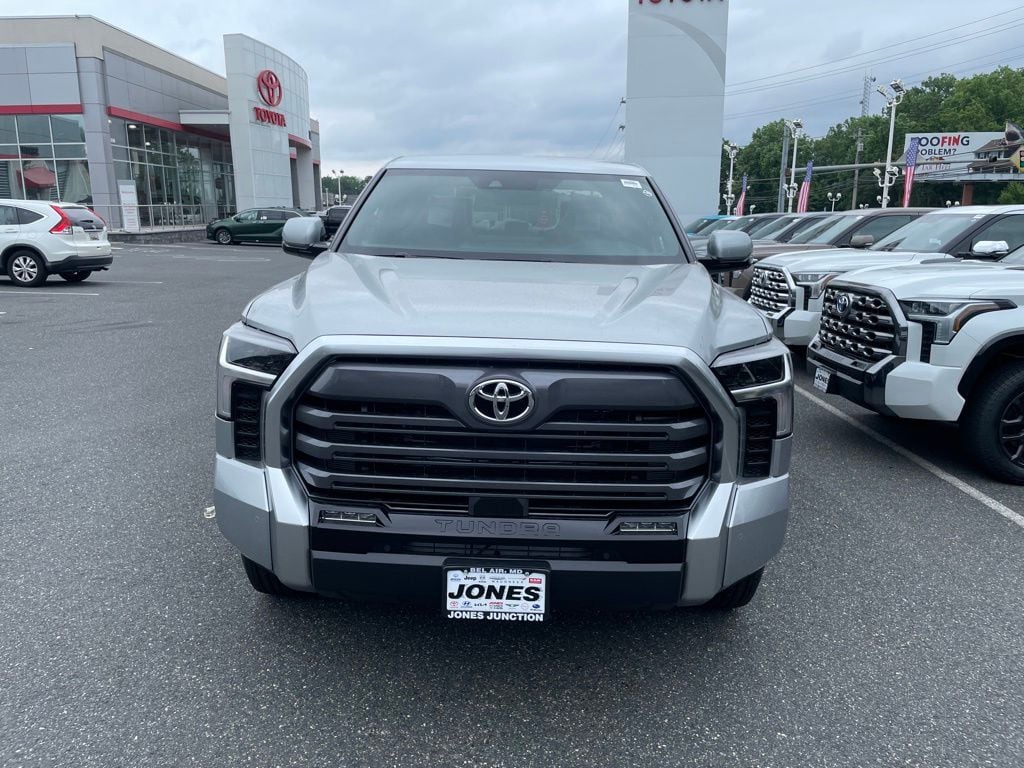 New 2026 Toyota Tundra Limited LIMITED CREWMAX 5.5