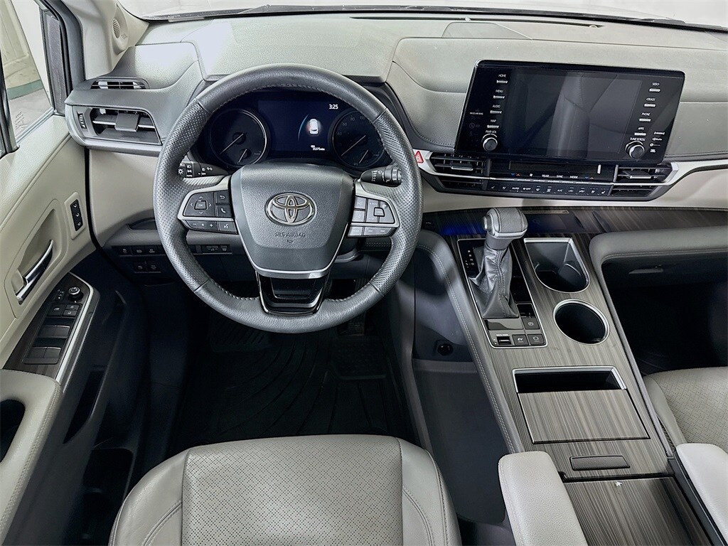 Certified 2021 Toyota Sienna Limited Van