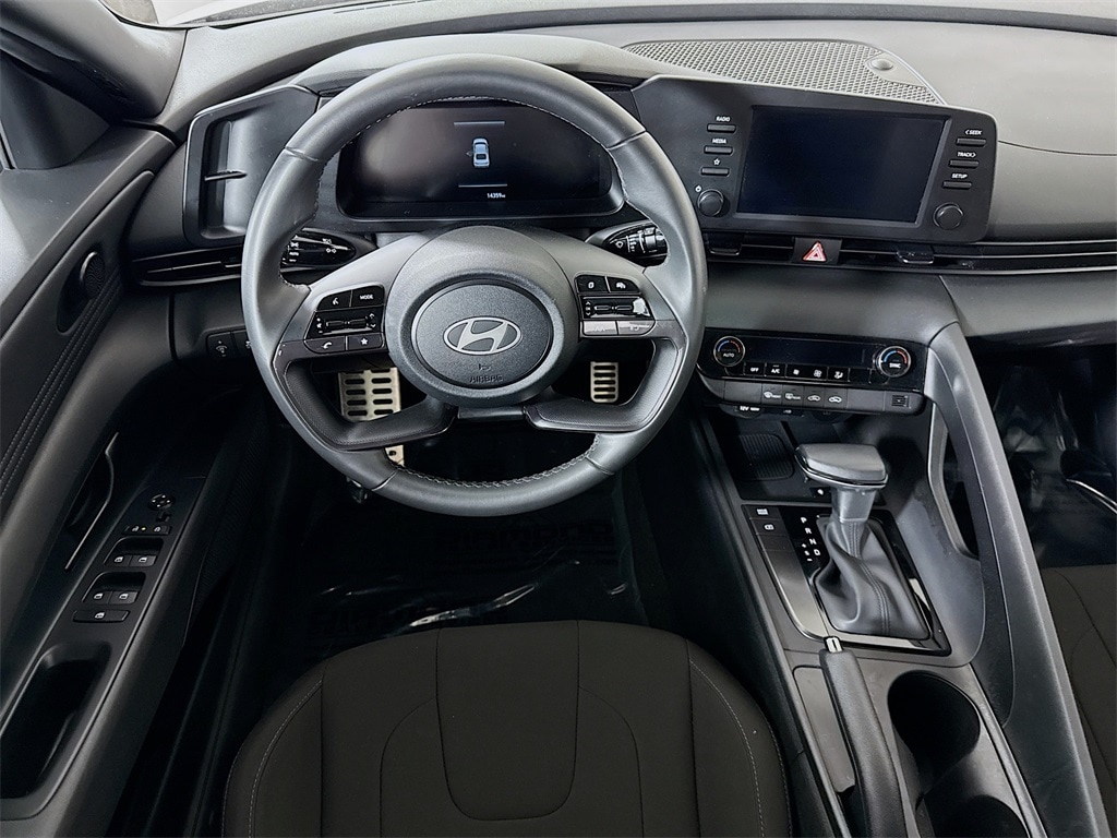 Used 2025 Hyundai Elantra SEL Sport Sedan