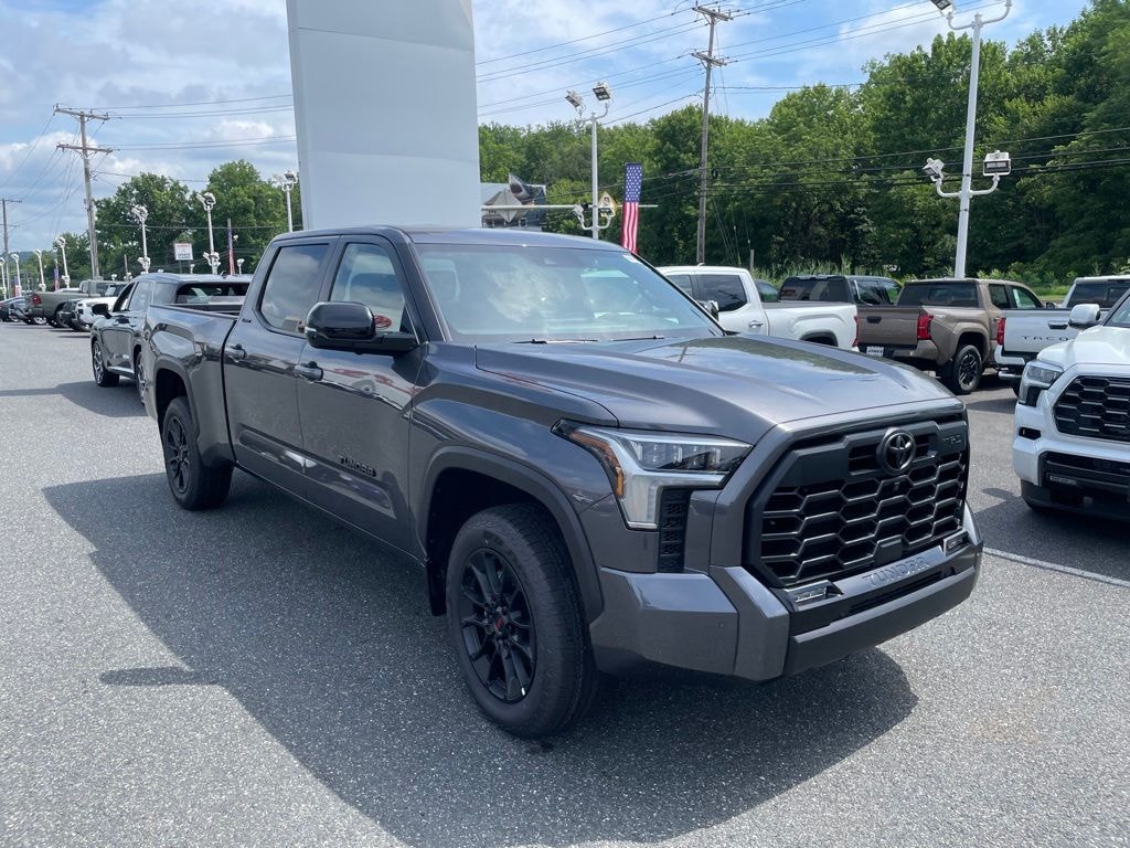 New 2026 Toyota Tundra Limited LIMITED CREWMAX 6.5