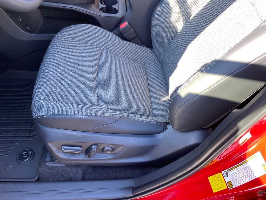 2026 Toyota bZ XLE - Photo 10