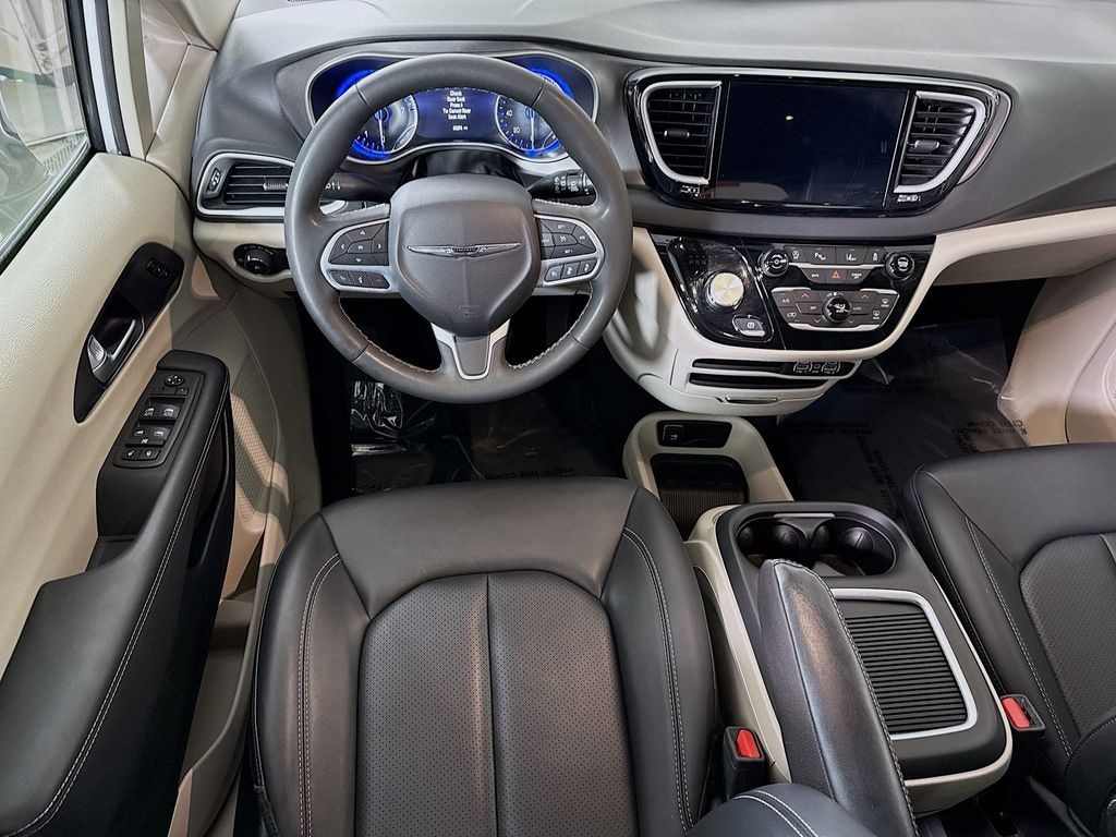 Used 2024 Chrysler Pacifica Touring L Van Passenger Van