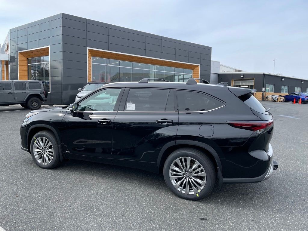 New 2026 Toyota Highlander Hybrid Platinum PLATINUM AWD