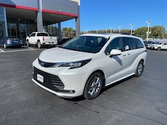 2025 Toyota Sienna XLE 7 PASSENGER