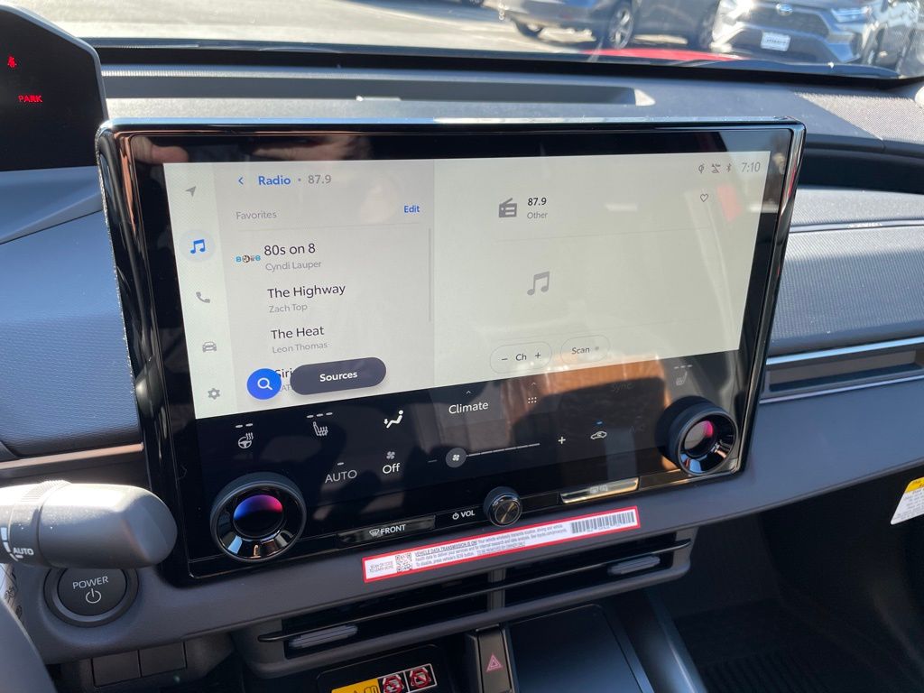 2026 Toyota bZ XLE - Photo 12