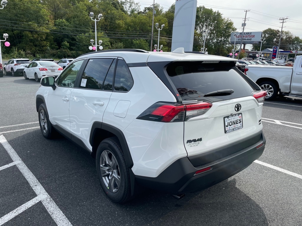 New 2025 Toyota RAV4 XLE XLE AWD SUV