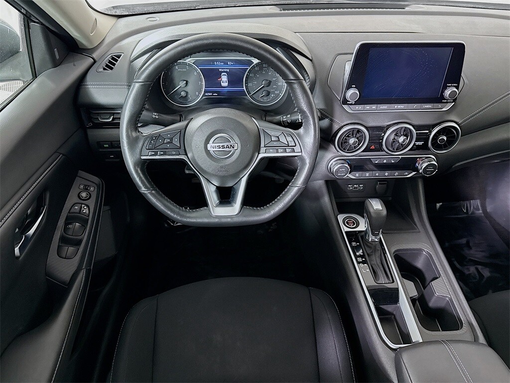 2023 Nissan Sentra SV photo 3