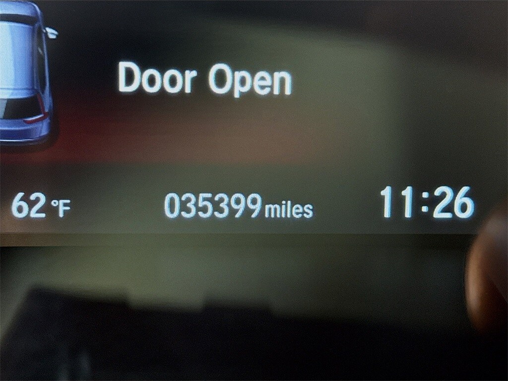 2022 Honda CR-V Touring photo 3