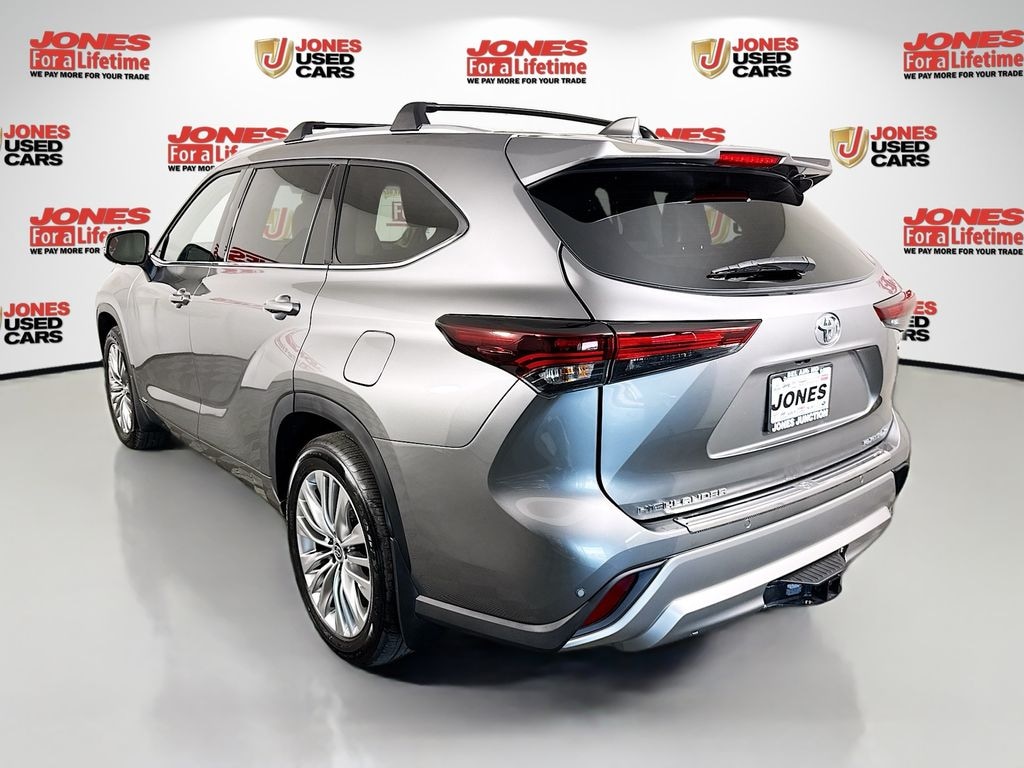 Certified 2026 Toyota Highlander Hybrid Platinum SUV