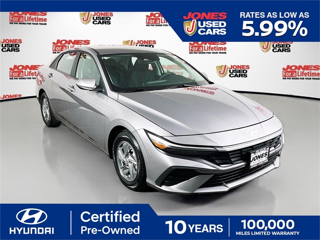 Used 2024 Hyundai Elantra SE Sedan