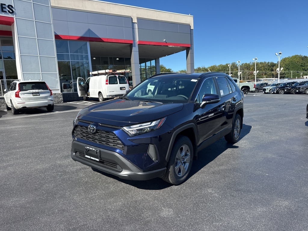 New 2025 Toyota RAV4 XLE XLE AWD SUV