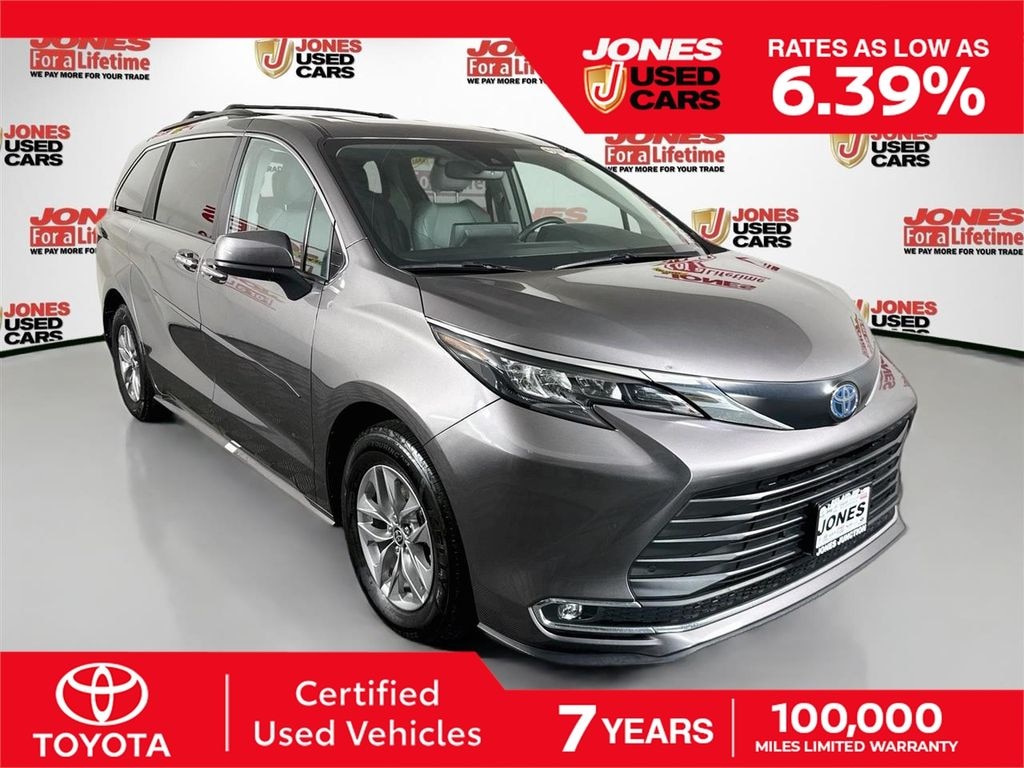 Certified 2024 Toyota Sienna XLE Van Passenger Van