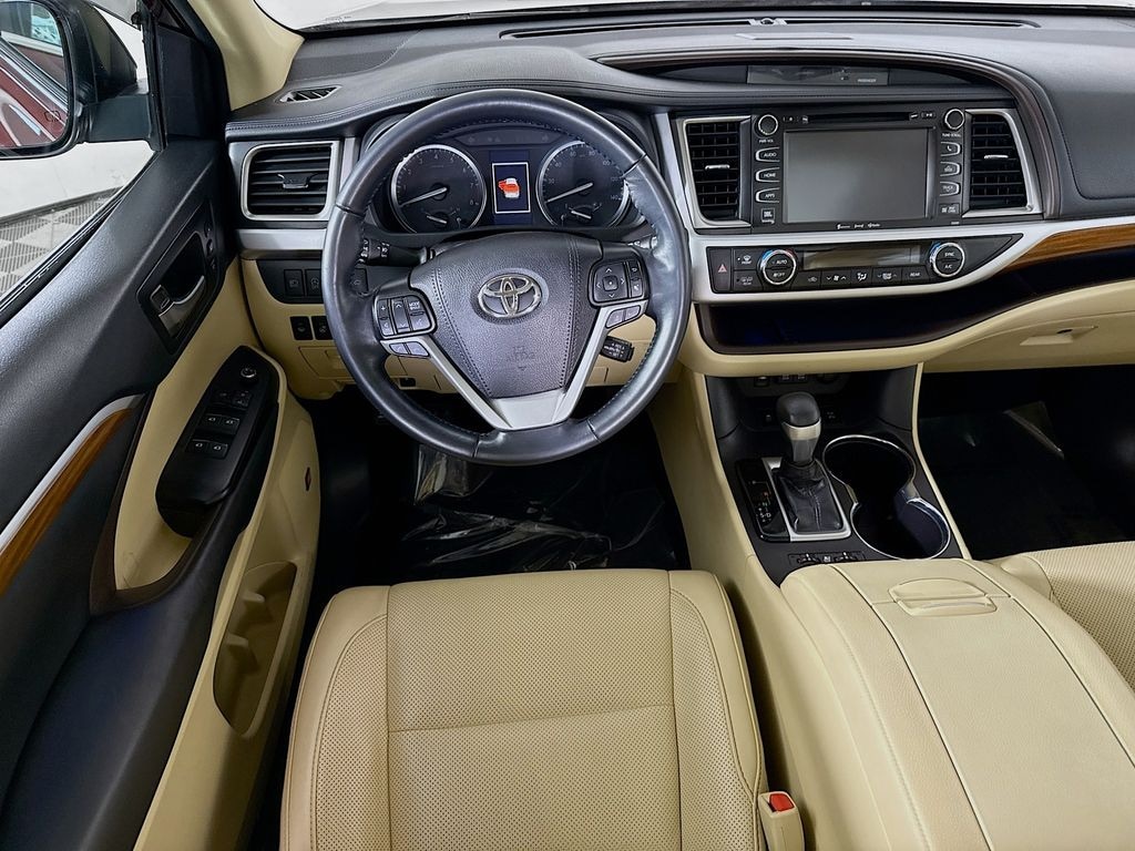 Certified 2019 Toyota Highlander Limited Platinum SUV
