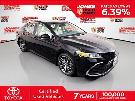 2023 Toyota Camry XLE Sedan